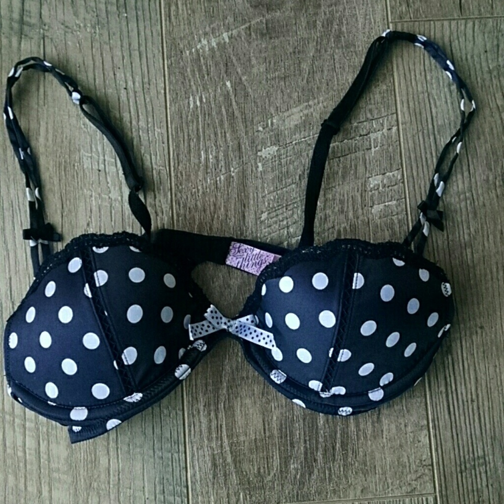 Victoria's Secret NWOT 34B bra